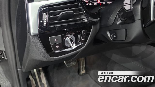 BMW 5-Series 530e M Sport