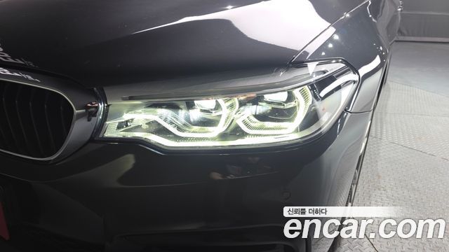 BMW 5-Series 530e M Sport