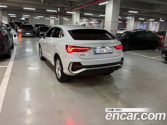 Audi Q3 35 TDI Premium Sportback