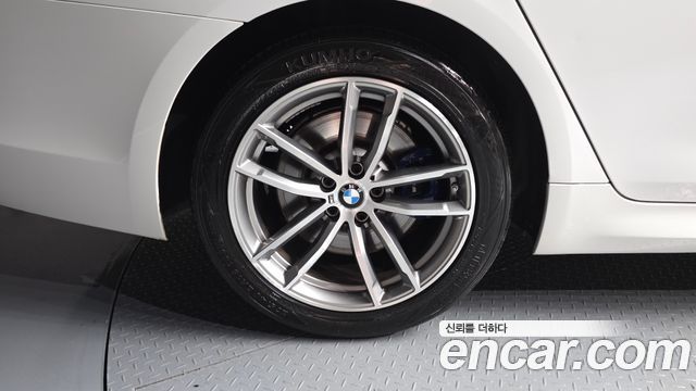 BMW 5-Series 530i xDrive M Sport Package Plus