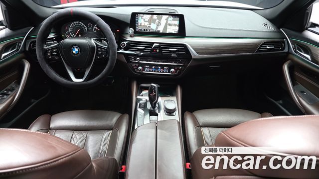 BMW 5-Series 530i xDrive M Sport Package Plus