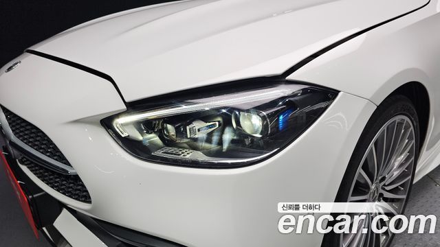 Mercedes-Benz C-Class C300 4MATIC AMG Line