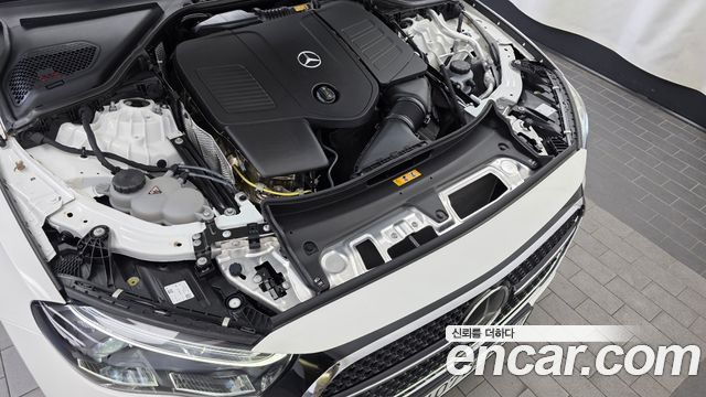Mercedes-Benz E-Class E300 4MATIC AMG Line