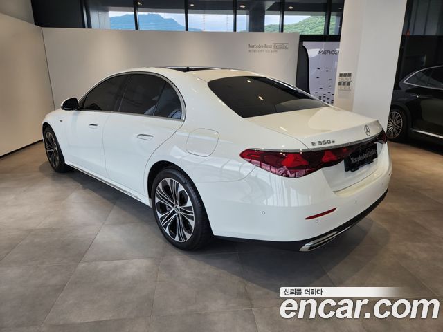 Mercedes-Benz E-Class E350e 4MATIC
