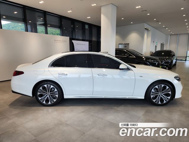 Mercedes-Benz E-Class E350e 4MATIC
