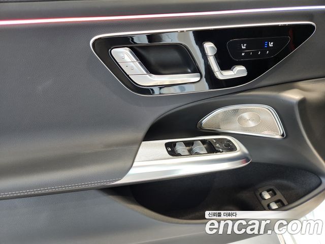 Mercedes-Benz E-Class E350e 4MATIC