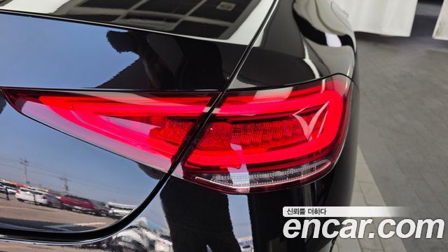 Mercedes-Benz CLS-Class CLS300d AMG Line