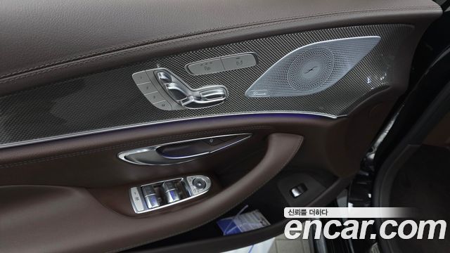 Mercedes-Benz CLS-Class CLS300d AMG Line