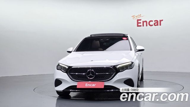 Mercedes-Benz E-Class E200 Avantgarde