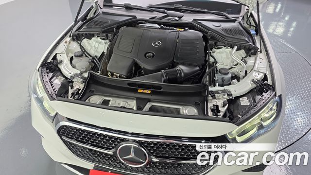 Mercedes-Benz E-Class E200 Avantgarde