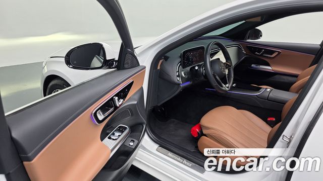 Mercedes-Benz E-Class E200 Avantgarde