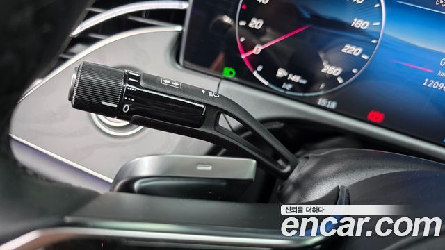 Mercedes-Benz E-Class E200 Avantgarde