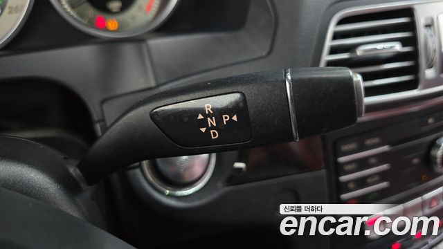 Mercedes-Benz E-Class E200 Coupe