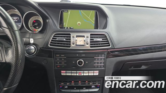 Mercedes-Benz E-Class E200 Coupe