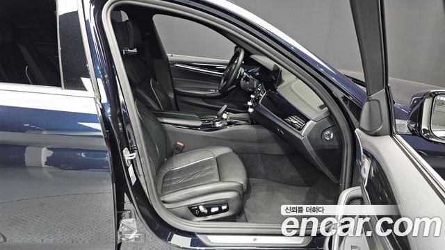 BMW 5-Series 530i M Sport Package Plus