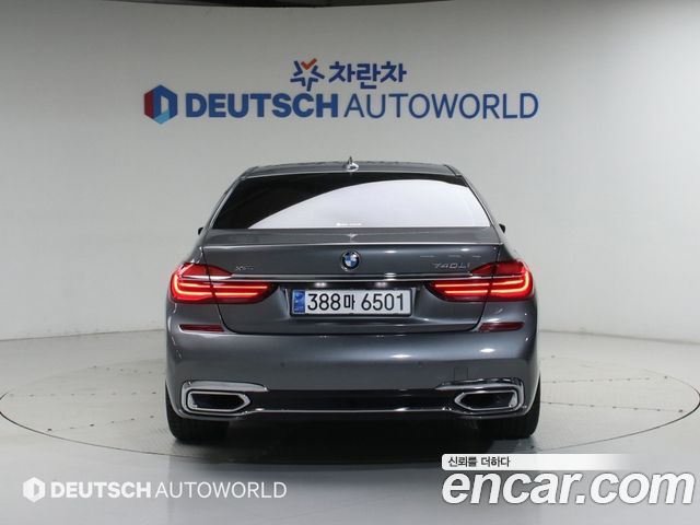 BMW 7-Series 740Li xDrive M Sport Package