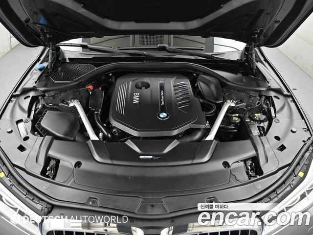 BMW 7-Series 740Li xDrive M Sport Package