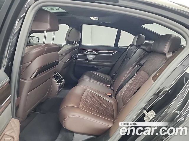 BMW 7-Series 730d xDrive Design Pure Excellence