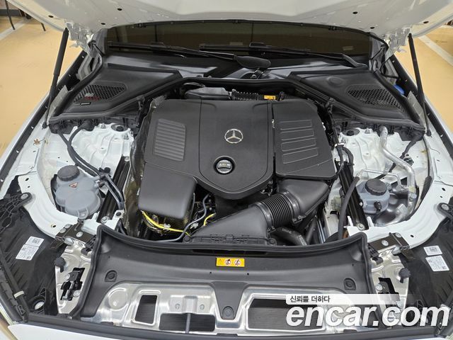 Mercedes-Benz E-Class E200 Avantgarde