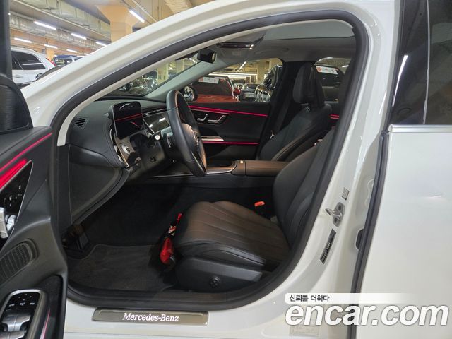 Mercedes-Benz E-Class E200 Avantgarde