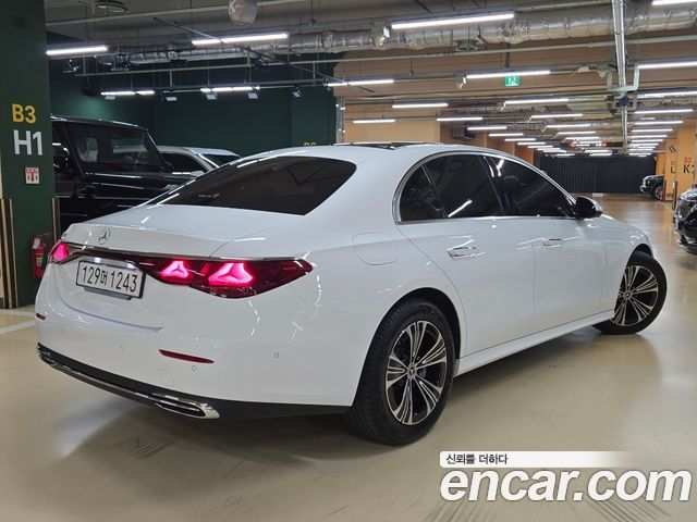 Mercedes-Benz E-Class E200 Avantgarde