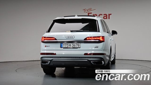 Audi Q7 50 TDI Quattro Premium