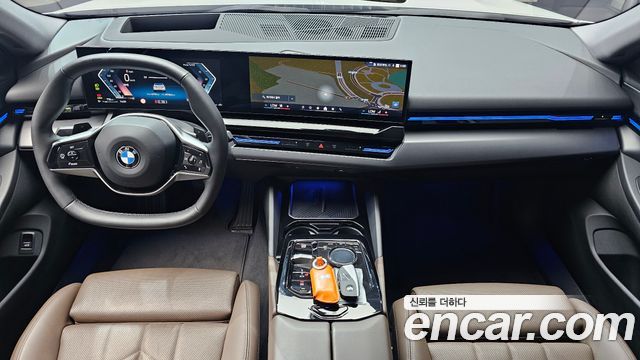 BMW 5-Series 520i