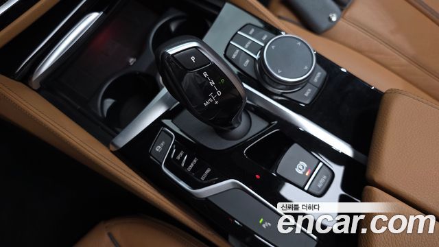 BMW 5-Series 520i Luxury