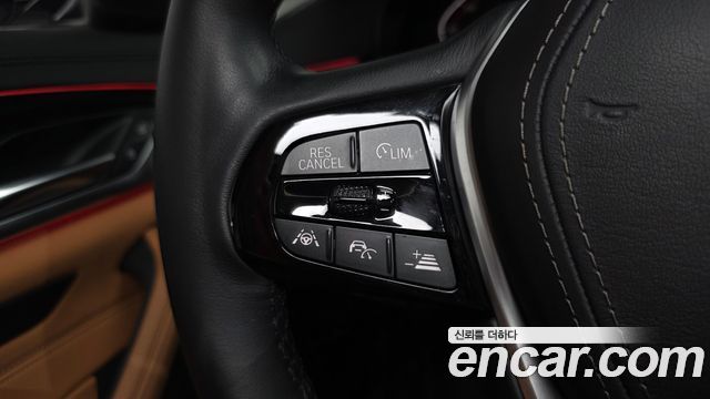 BMW 5-Series 520i Luxury