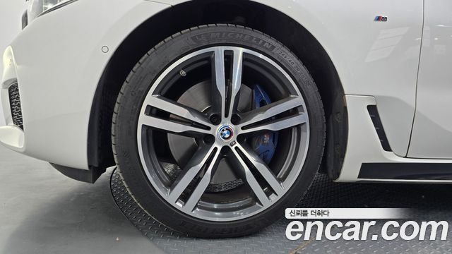 BMW Gran Turismo 640i xDrive M Sport
