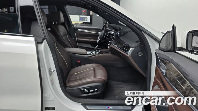 BMW Gran Turismo 640i xDrive M Sport