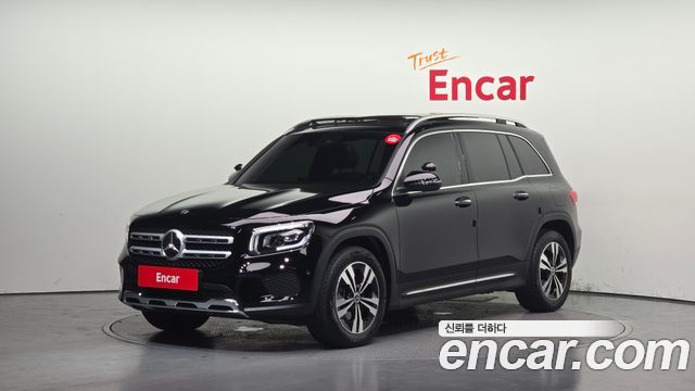 Mercedes-Benz GLB-Class GLB220