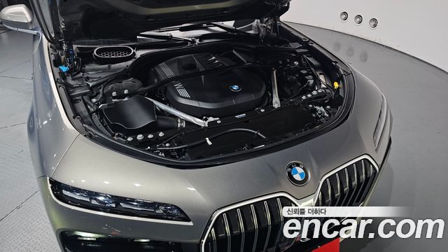 BMW 7-Series 740i xDrive M Sport