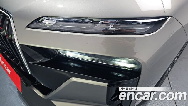 BMW 7-Series 740i xDrive M Sport