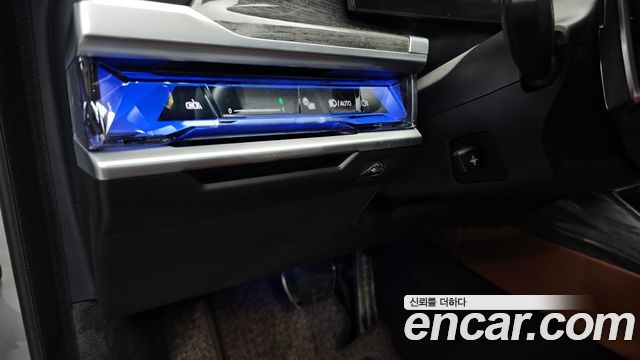 BMW 7-Series 740i xDrive M Sport