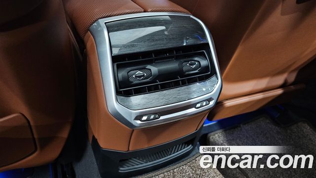 BMW 7-Series 740i xDrive M Sport