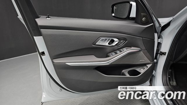 BMW 3-Series 320i M Sport