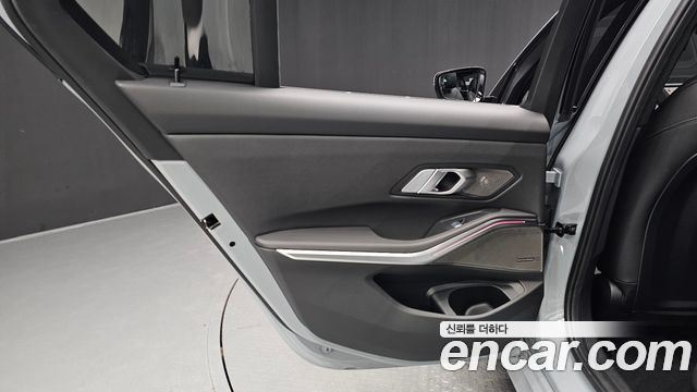 BMW 3-Series 320i M Sport