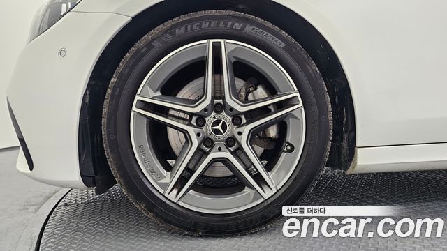 Mercedes-Benz E-Class E250 AMG Line