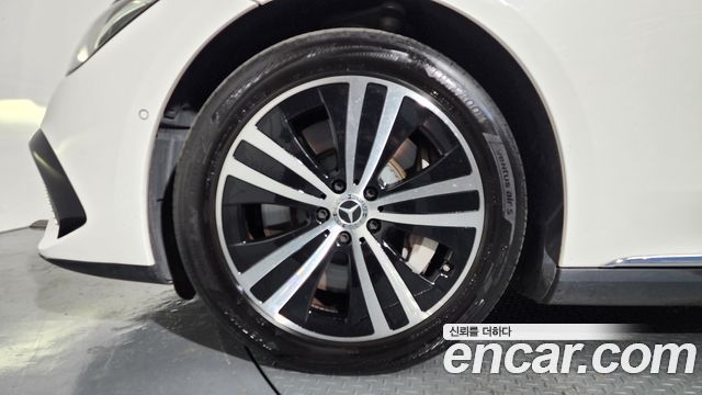 Mercedes-Benz EQE EQE300