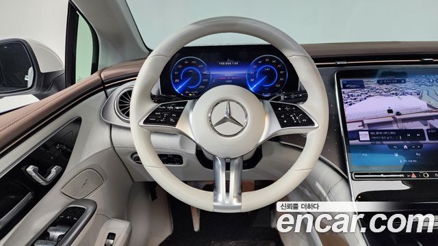 Mercedes-Benz EQE EQE300
