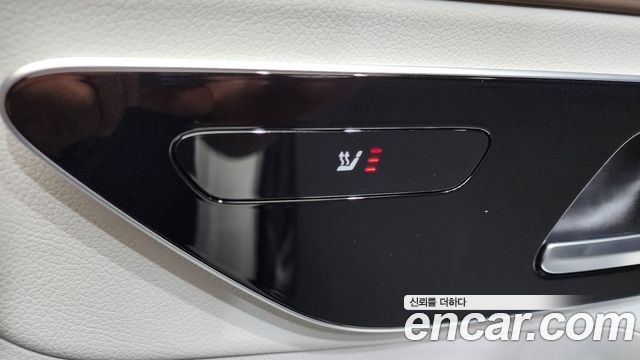 Mercedes-Benz EQE EQE300