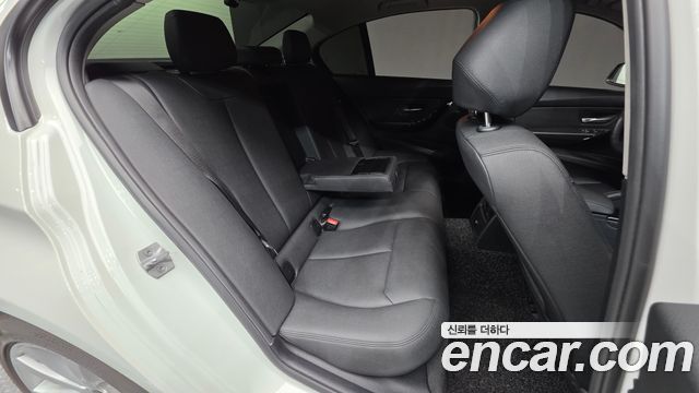 BMW 3-Series 320d