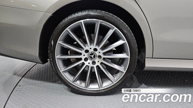 Mercedes-Benz E-Class E350 4MATIC Avantgarde