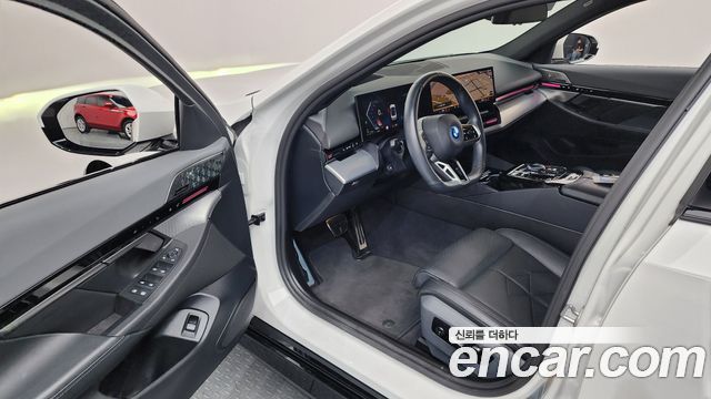 BMW 5-Series 530e M Sport
