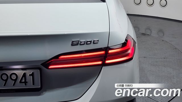 BMW 5-Series 530e M Sport