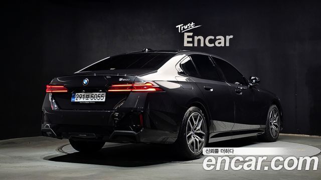 BMW 5-Series 520i Special Edition