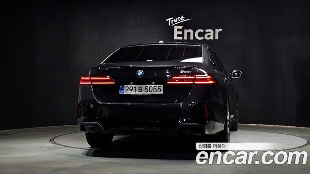 BMW 5-Series 520i Special Edition