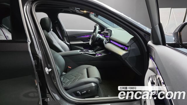 BMW 5-Series 520i Special Edition