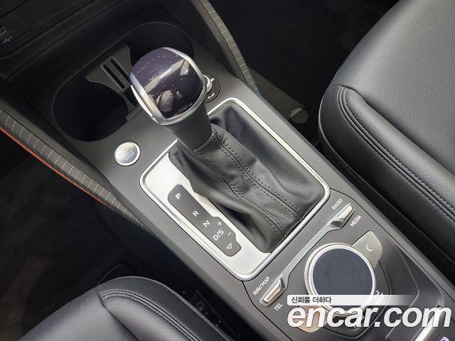 Audi Q2 35 TDI Premium
